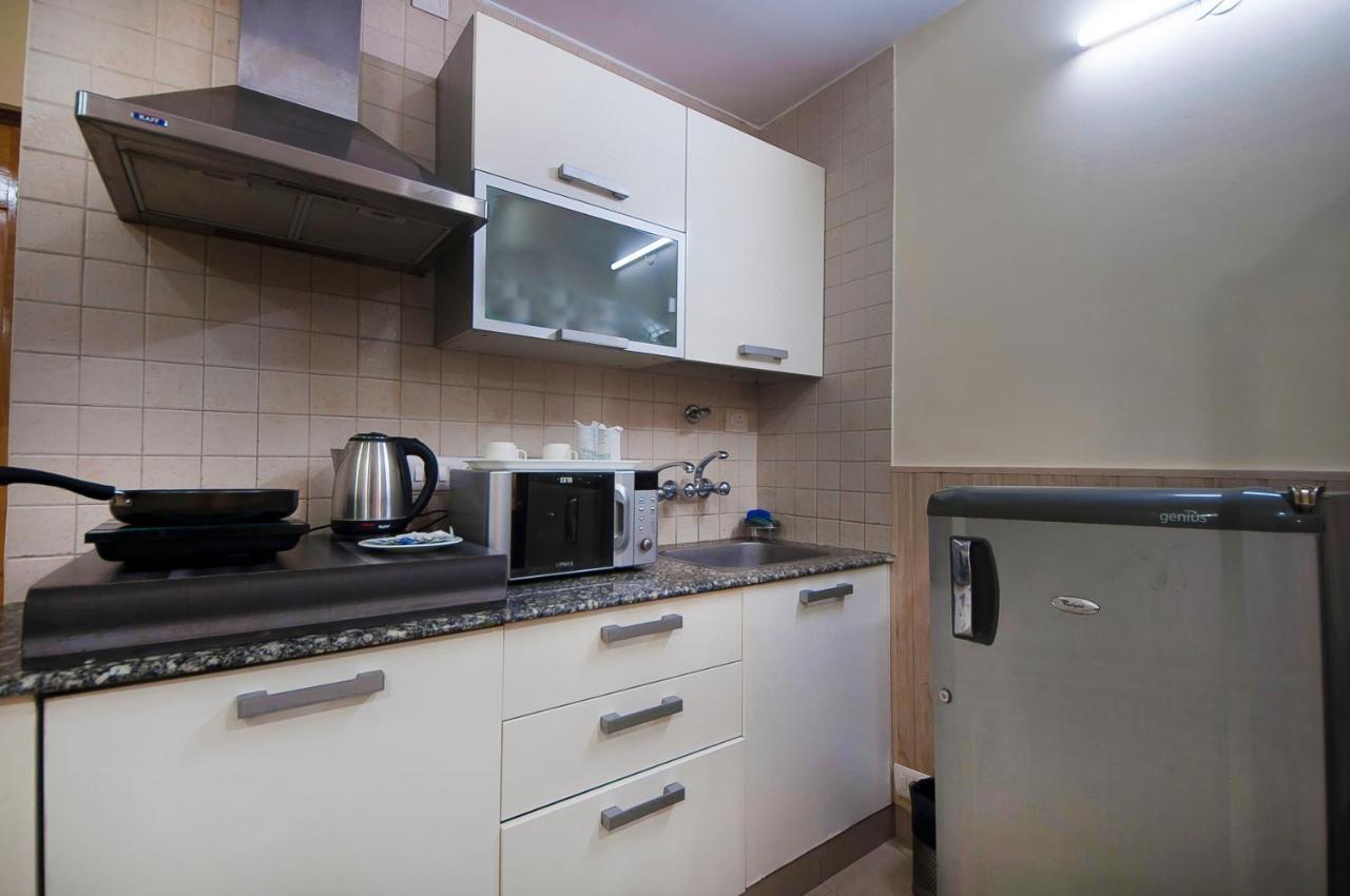 Imperial Apartments Huda City Gurgaon Bagian luar foto