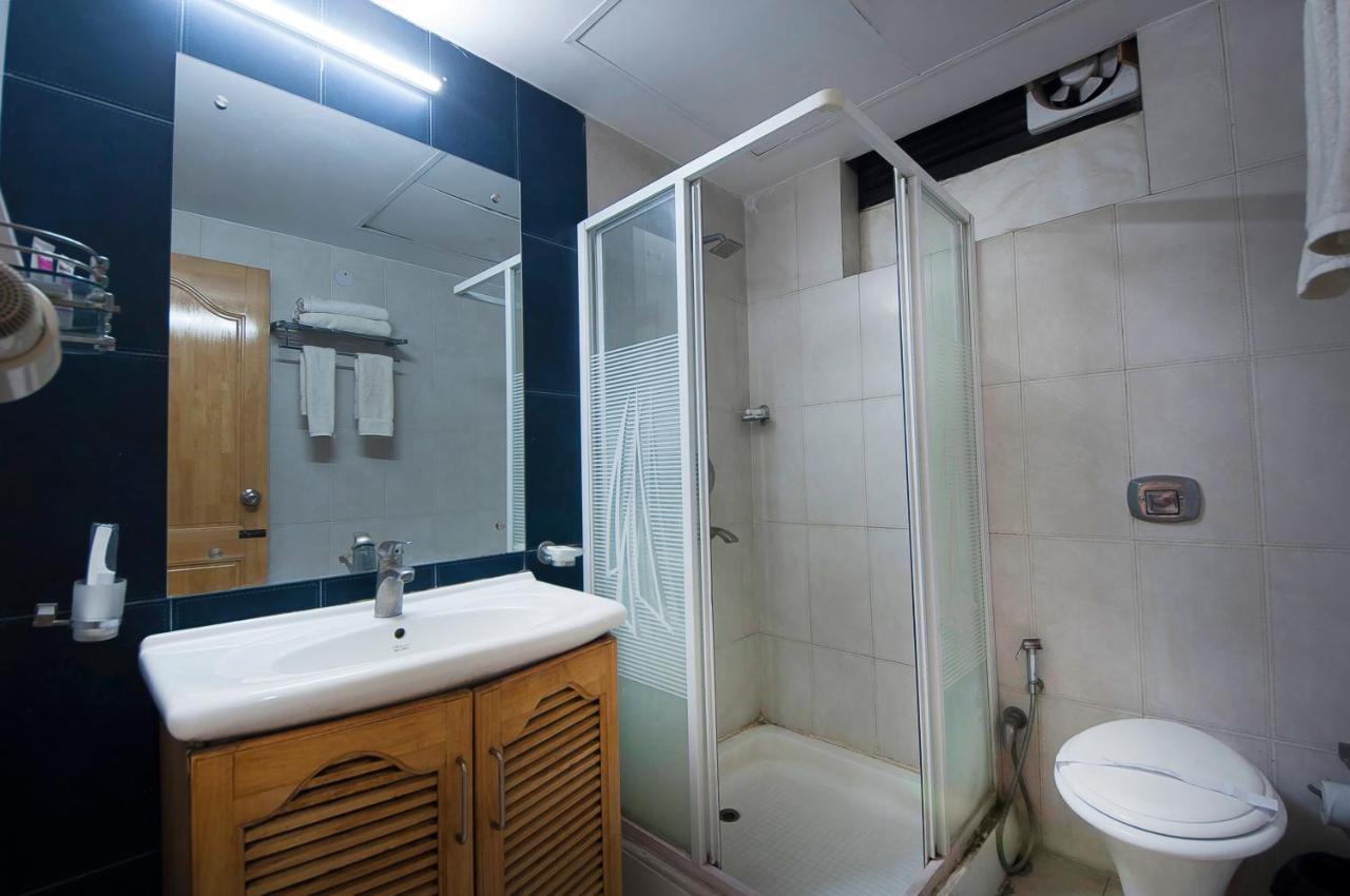 Imperial Apartments Huda City Gurgaon Bagian luar foto